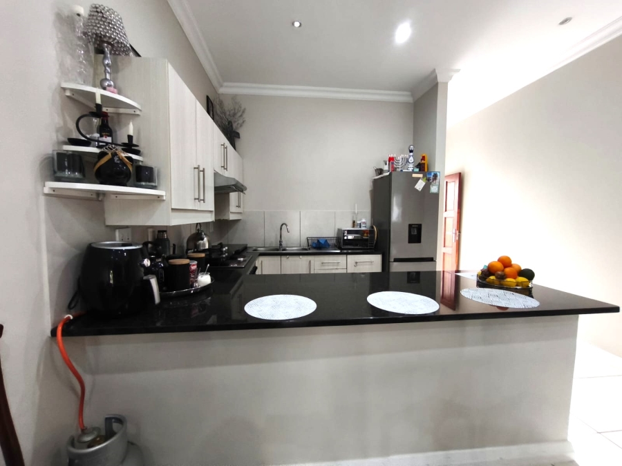 3 Bedroom Property for Sale in Protea Heights Western Cape
